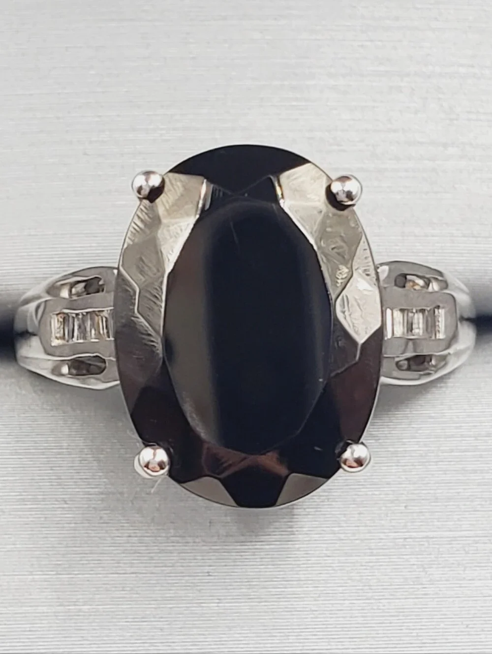 Oval Elite Shungite & White Topaz Platinum | 925 Sterling Silver Ring